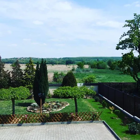 Bajtek Villa-tristan Apartman * Szántód